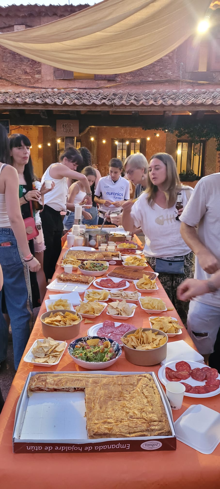 Durante la merienda tras la entrega de premios del Consurso Fotográfico